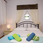 Traditional Villa Néa Péramos