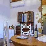 Traditional Néa Péramos