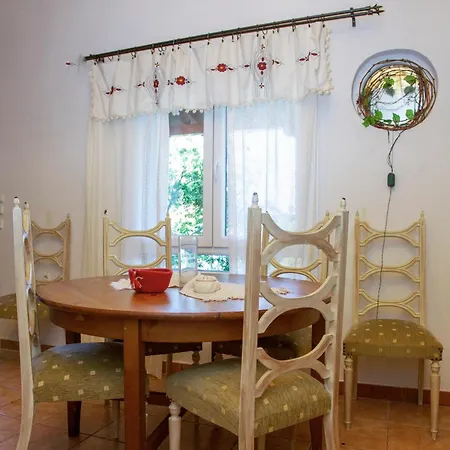 Traditional Néa Péramos